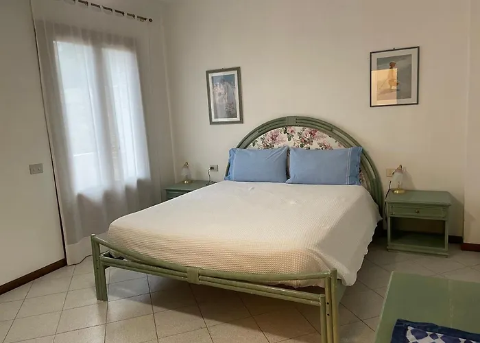 Isolella * Campese (Grosseto)